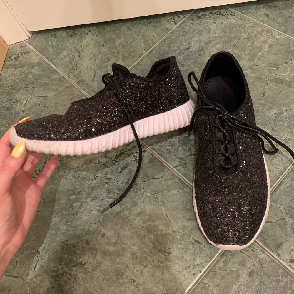 Black Sparkly Tennis Shoes